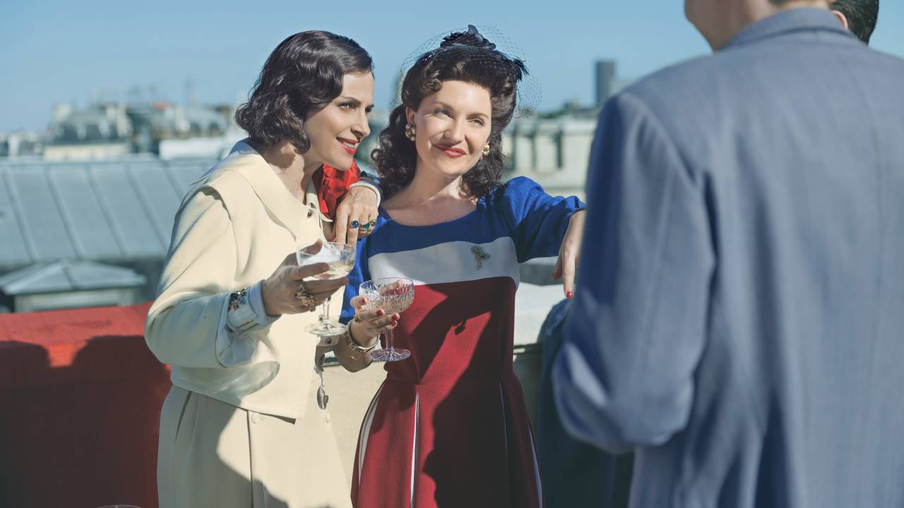 violência contra mulheres na série The New Look