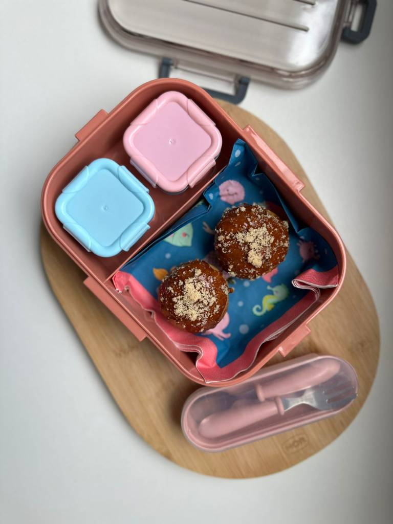 adac49d7-e5e7-4599-921d-c6486097e525 Que tal começar a semana dos pequenos com um bolinho de amendoim?
