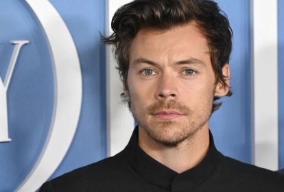 Harry Styles é perseguida por brasileira em Londres.