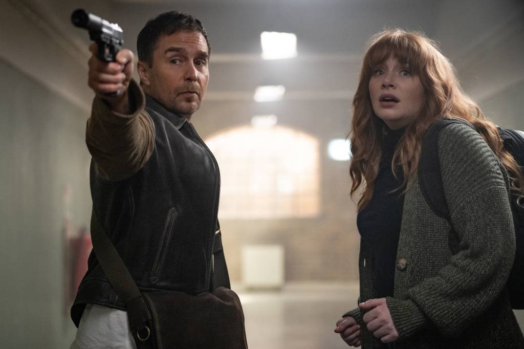 ARGYLLE Bryce Dallas Howard divide a tela com Sam Rockwell em Argylle: O Superespião