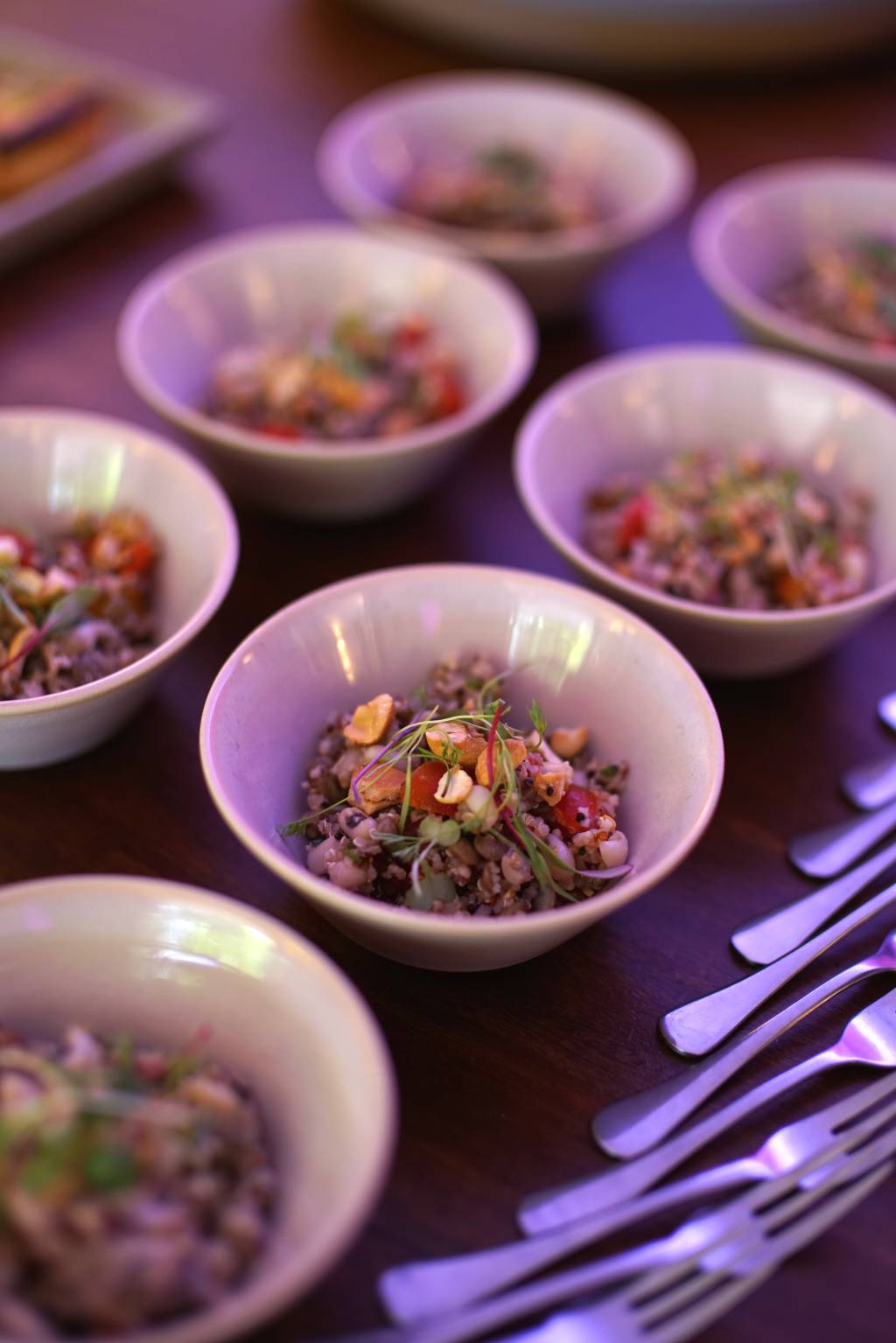 Salasa de grãos – Receitas da chef Tássia Magalhães para um brunch caseiro Receita de salada de grãos, da chef Tássia Magalhães