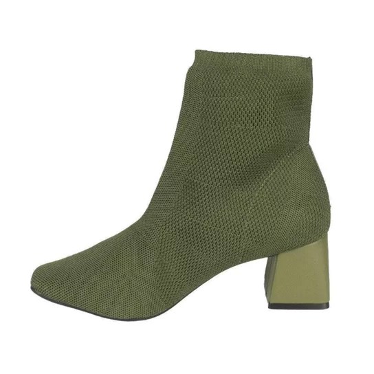 Bota verde musgo