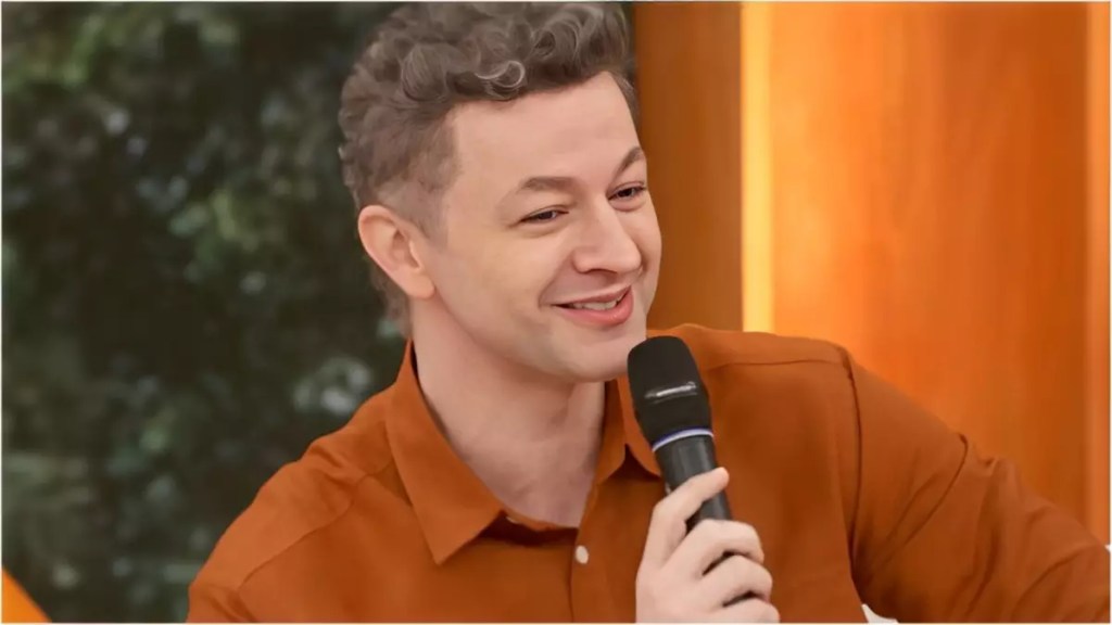 Lucas Lima fala sobre passar 1º dia dos namorados solteiro: “É estranho”