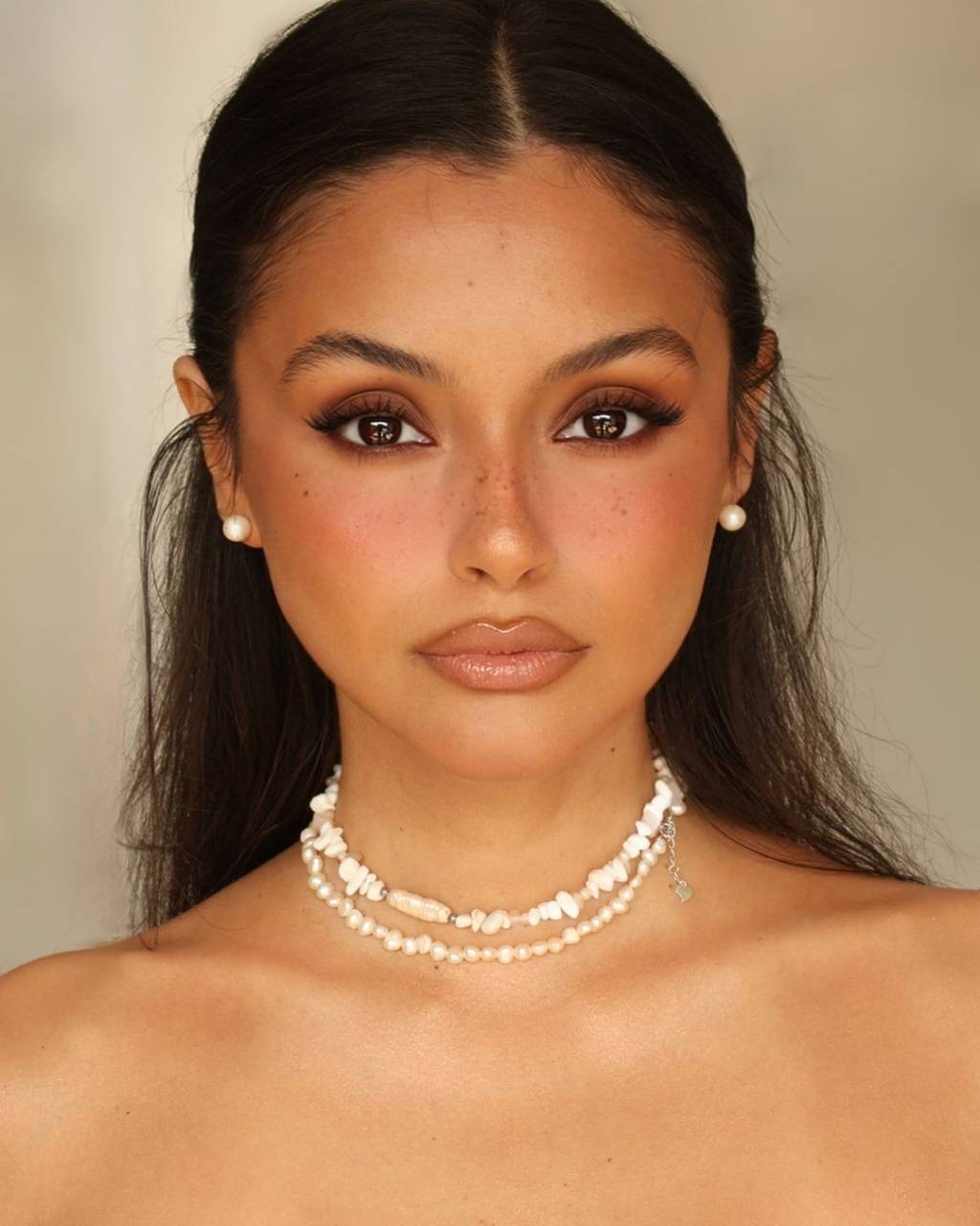 maquiagem-para-mulheres-com-olhos-castanhos Make para destacar olhos castanhos
