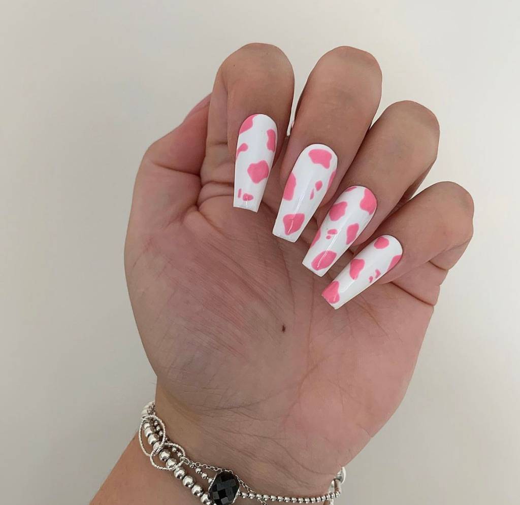 nail-art-com-animal-print-vaca-colorida nail art animal print vaca colorida
