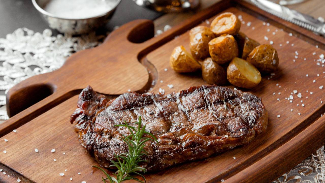 Receita de menu fácil para um jantar de Dia dos Namorados