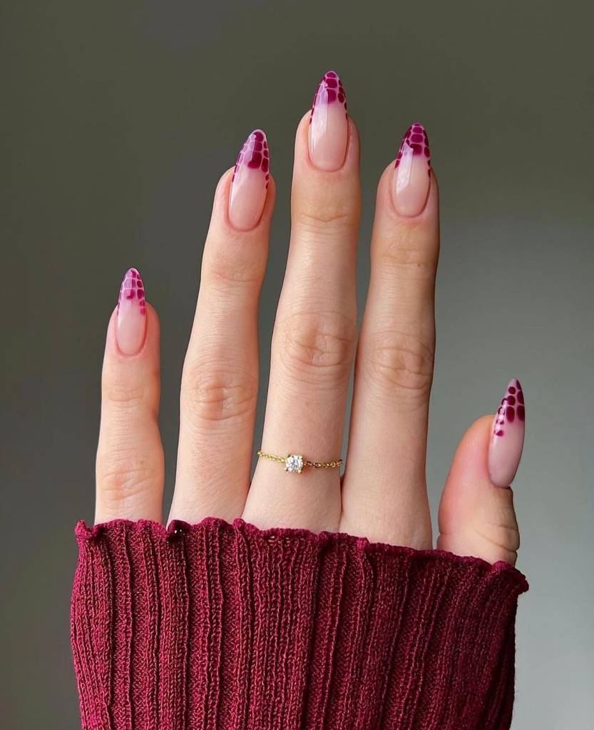 unhas-vermelhas-elegantes-para-inspirar-animal-print unhas vermelhas e elegantes