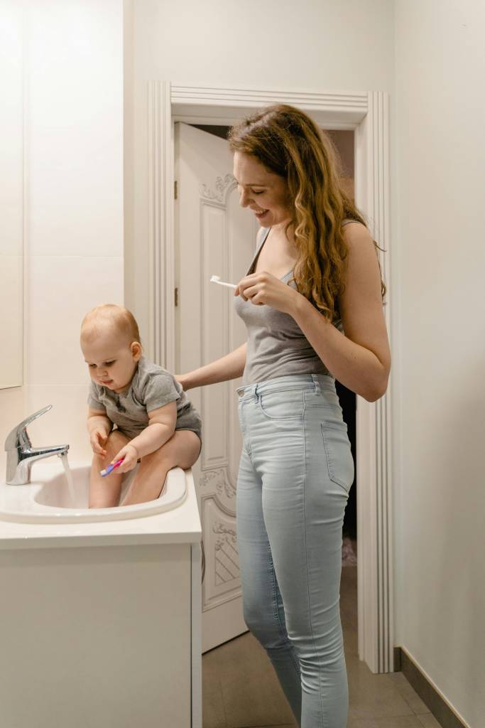 escova-de-dentes-ideal Escova de dentes infantil vai variando conforme a idade da criança