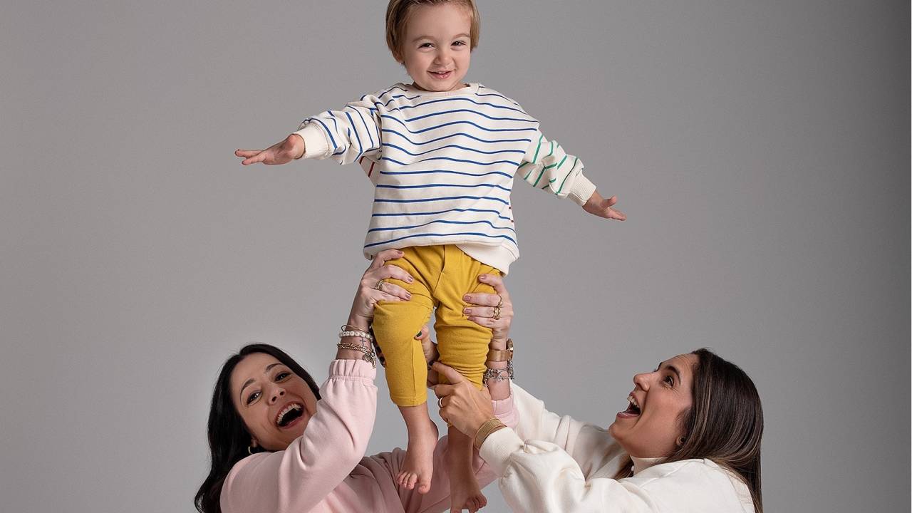 Paula Frison, Camila Krauss e o filho Benjamin
