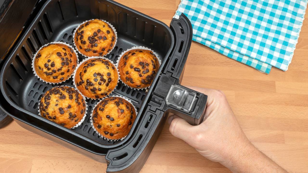 Como fazer bolo na air fryer
