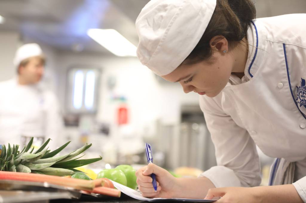cursos-gastronomia-le-cordon-bleu Le Cordon Bleu tem diversos cursos para se profissionar na cozinha, em São Paulo ou Rio de Janeiro