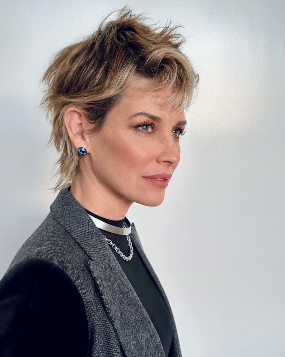 Corte pixie cut alongado