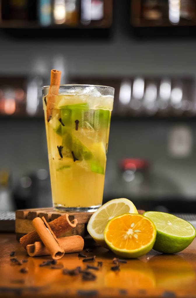 Caipirinha 3 Limões, com cachaça, da Churrasqueira