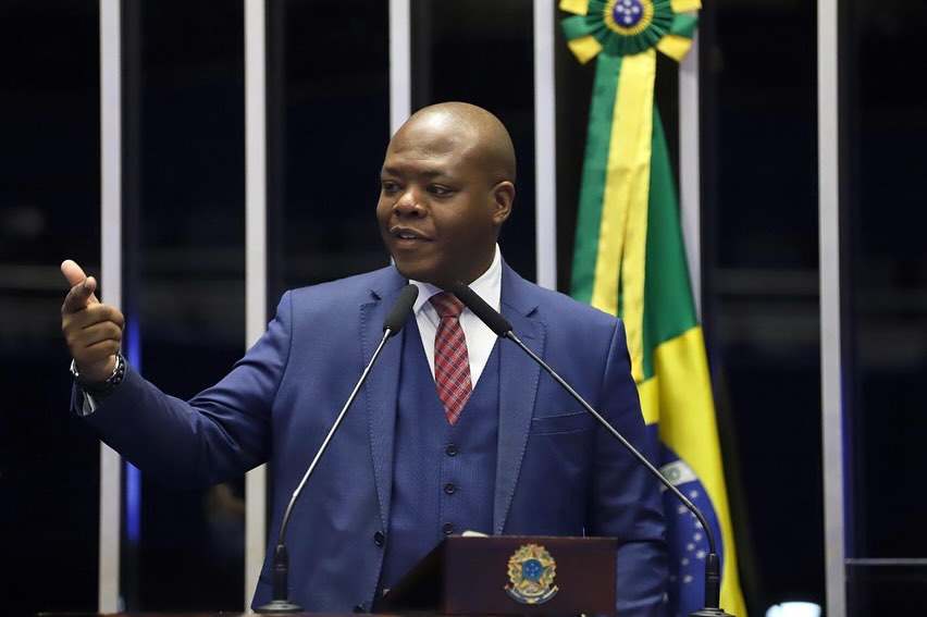 Silvio Almeida enfrenta acusações de assédio sexual e deixa o governo; Entenda o caso