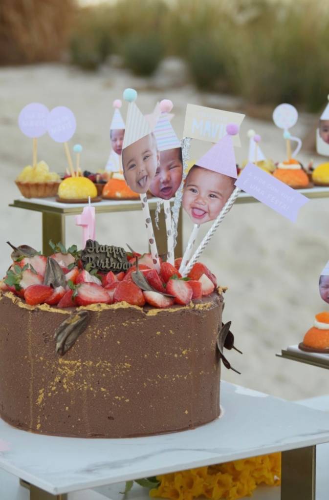 festa-mavie-bolo Bolo, docinhos e o resto da decoração da festa da Mavie, filha de Neymar