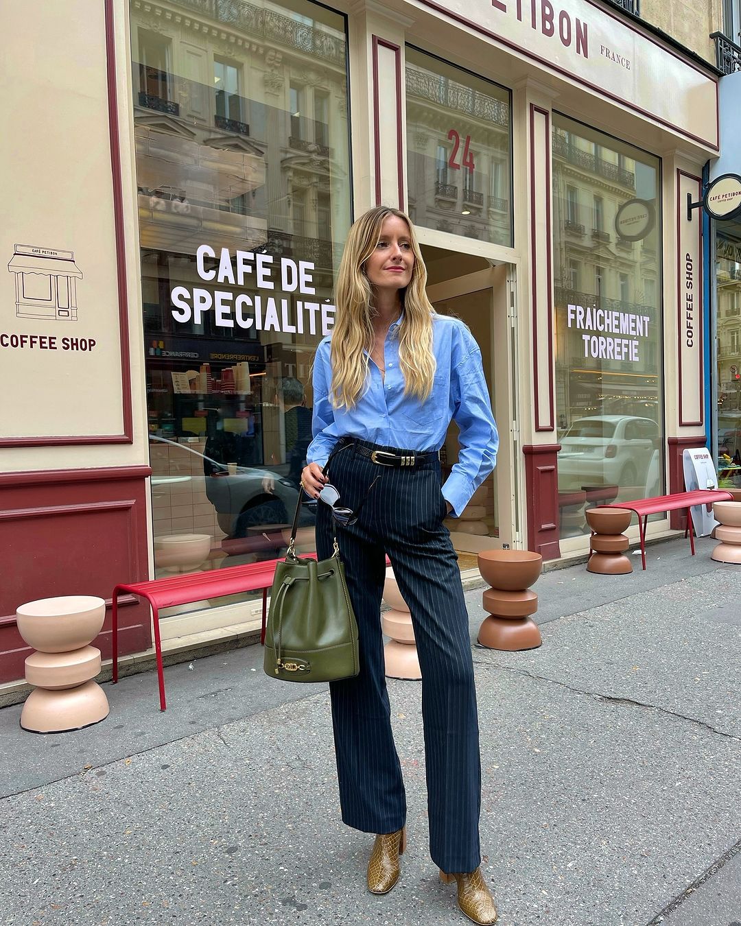 Looks sofisticados com cal&ccedil;a flare