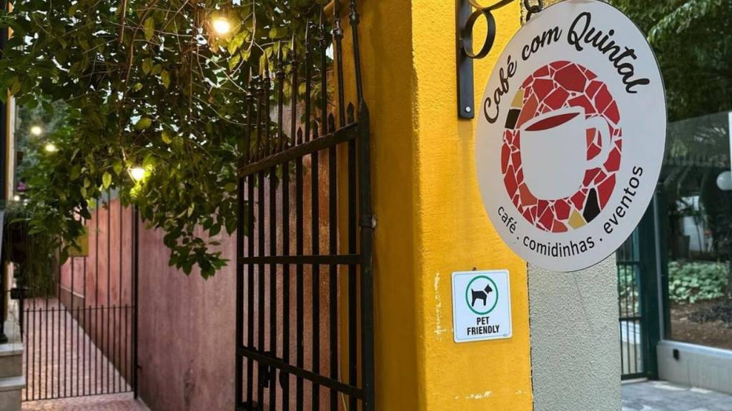 lugares-para-café-cedo Café com Quintal é um lugar aconchegante