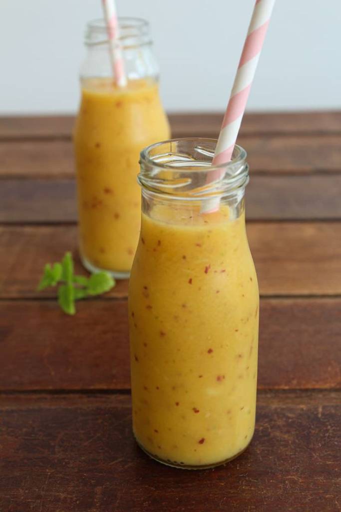 4 receitas de drinks feitos no liquidificador para fazer em casa