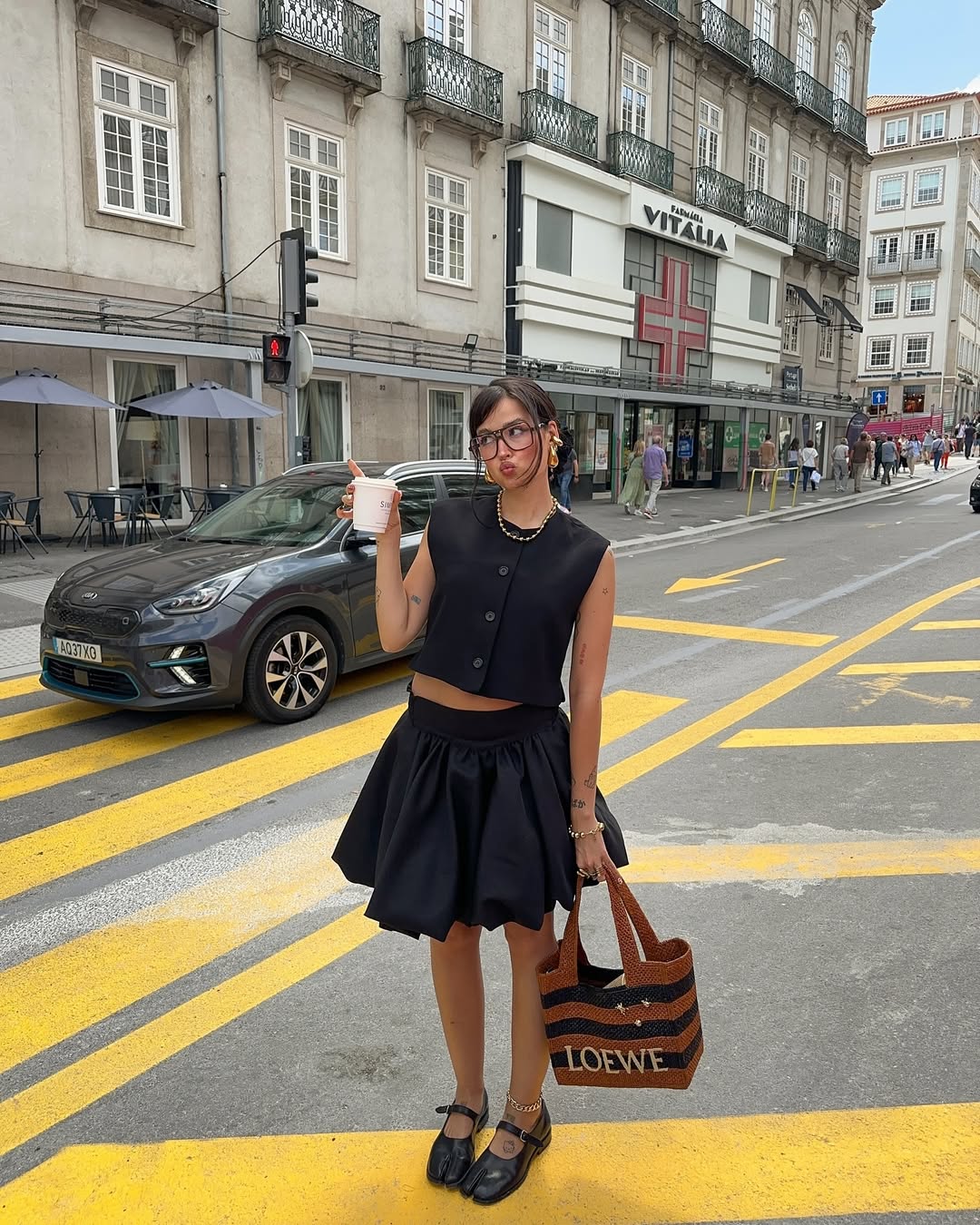 Looks estilosos com saia balon&ecirc;