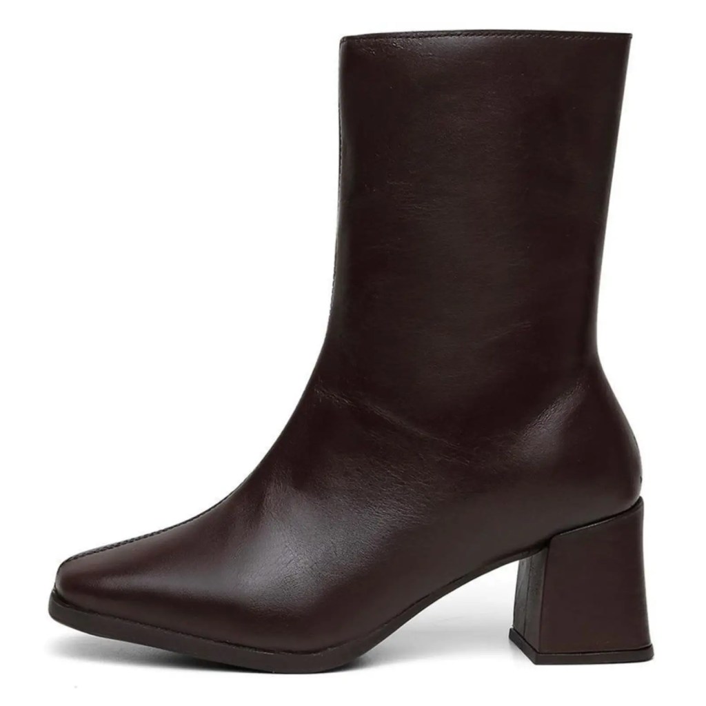 Bota de couro marrom