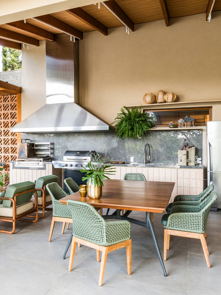 Área de churrasco: 15 ideias para se inspirar!