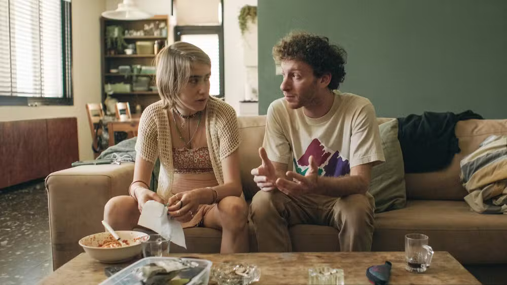 Os dramas de um jovem casal que ganhou na loteria está entre os abordados na série 