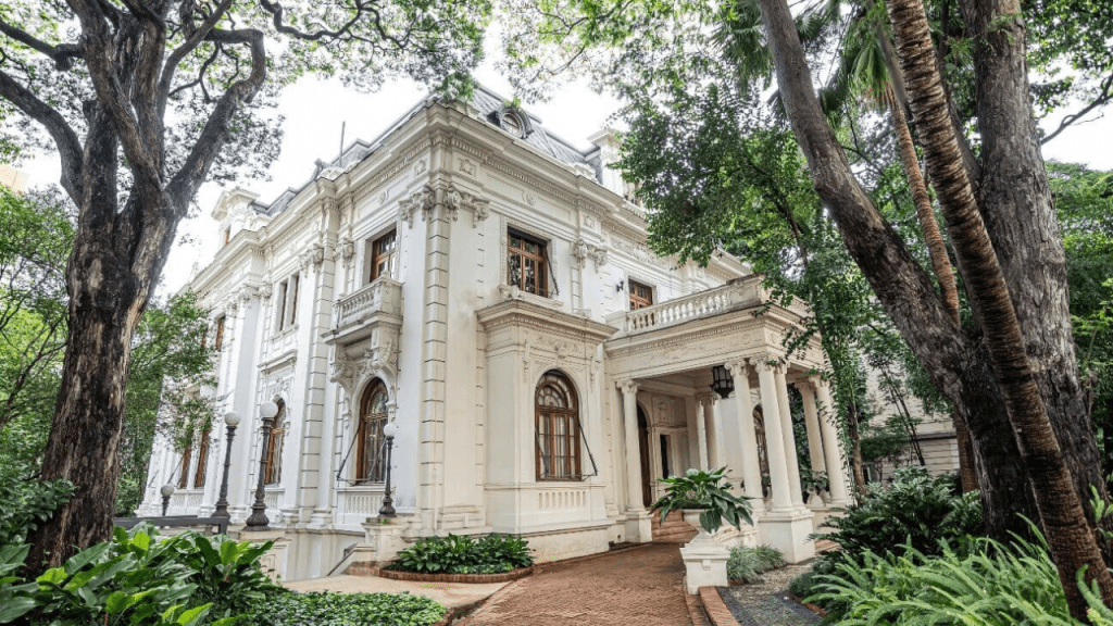Casa Clã acontece no Casarão Higienópolis, uma construção histórica