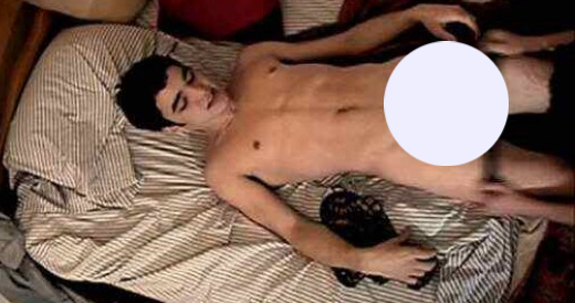 nu-frontal-Caio-Blat-filme-cama-de-gato (1) Caio Blat em cena de nu frontal no filme