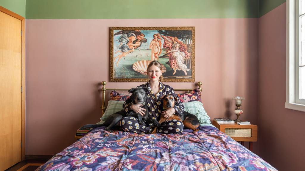 Decoração vintage e criativa: conheça o apartamento de Rafaella Dahlem