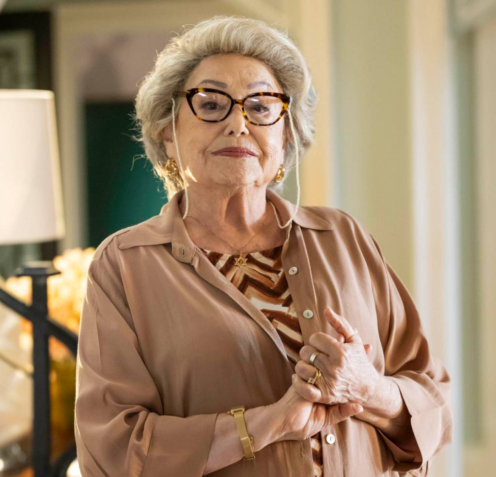 Suely Franco é Rosa, matriarca da família Boaz, em Dona de Mim
