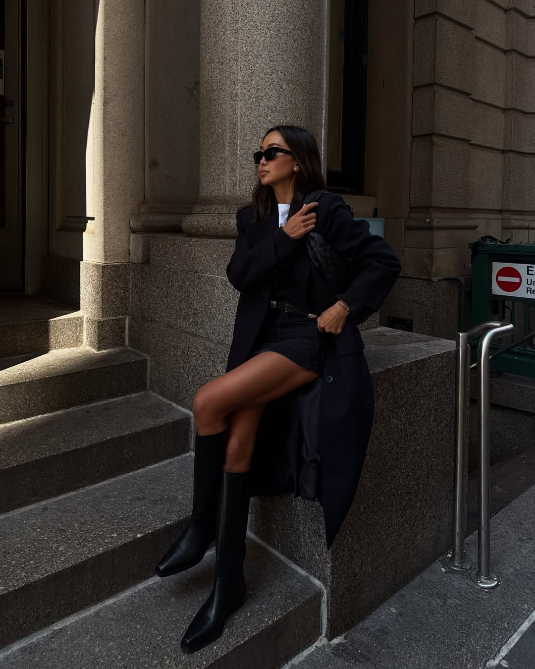 Visual com tric&ocirc; e saia &eacute; moderno