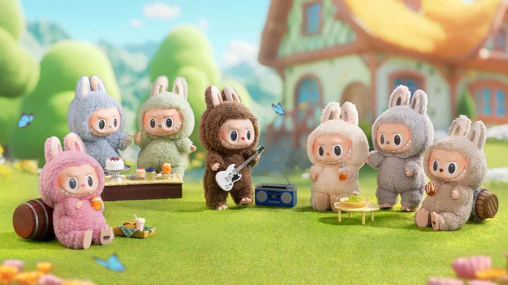 O Labubu agora é um acessório fashion que está nas unhas, camisetas e celulares