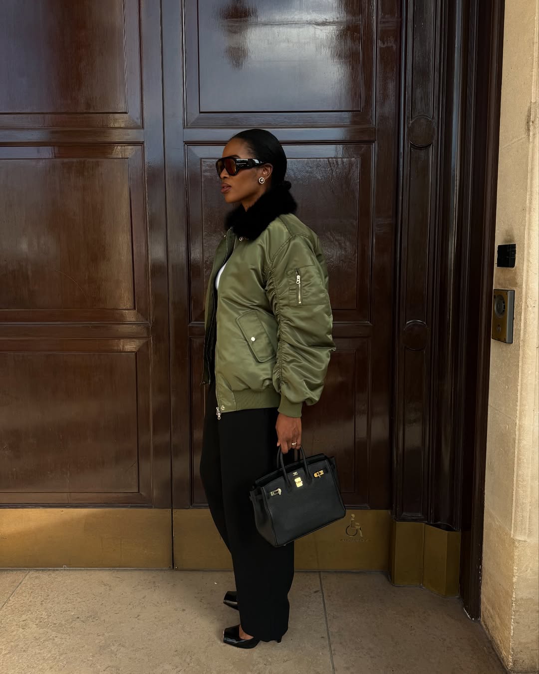 Jaqueta acolchoada pode ser usada em looks de trabalho