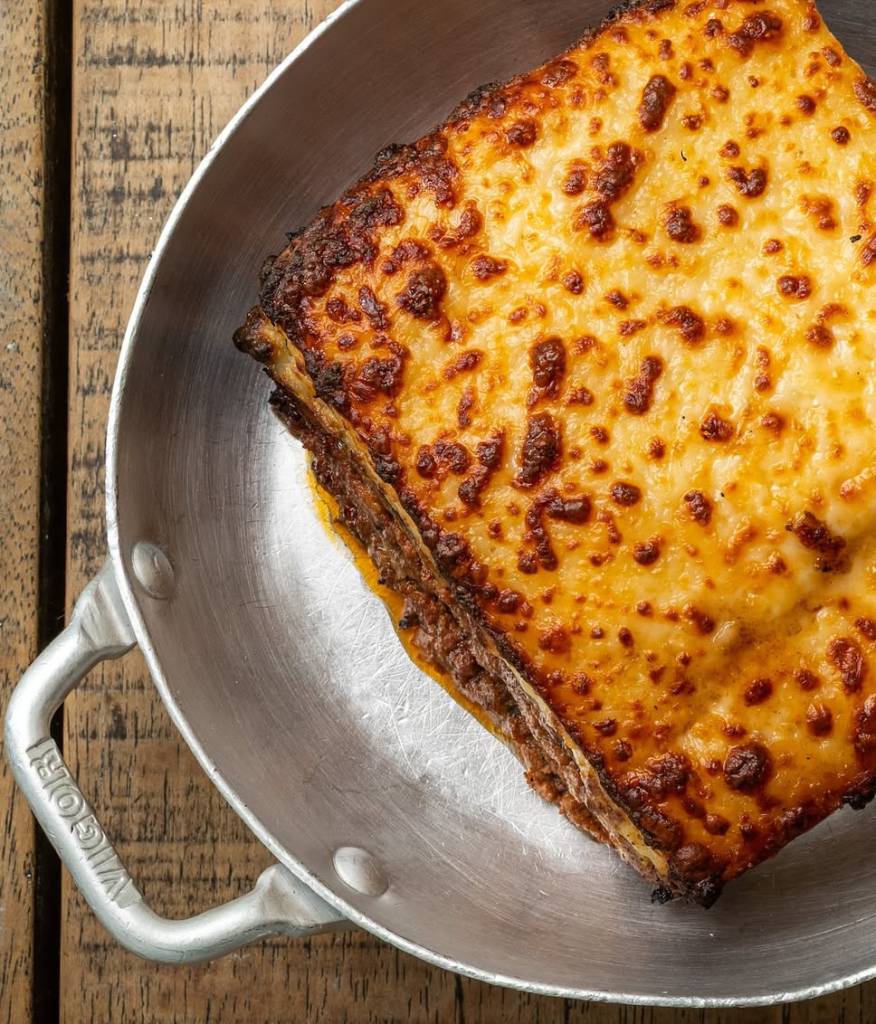 receitas-gregas-chef-mariana-fonseca-Moussaka Moussaka vale cada garfada, afirma a chef Mariana Fonseca