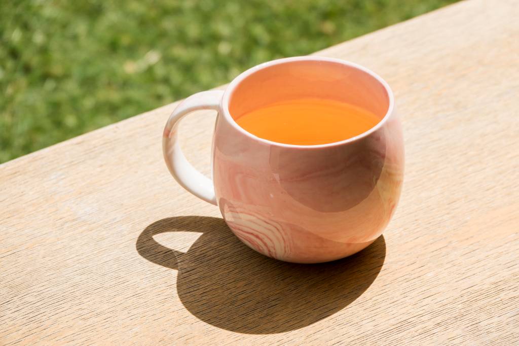 Cerâmica, floral e mais: 5 canecas baratinhas para tomar chá