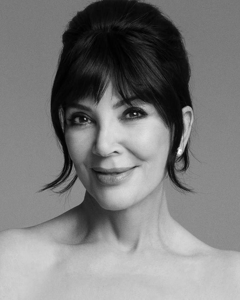 A mãe das Kardashians prova que beleza não tem idade e estrela campanha de beleza