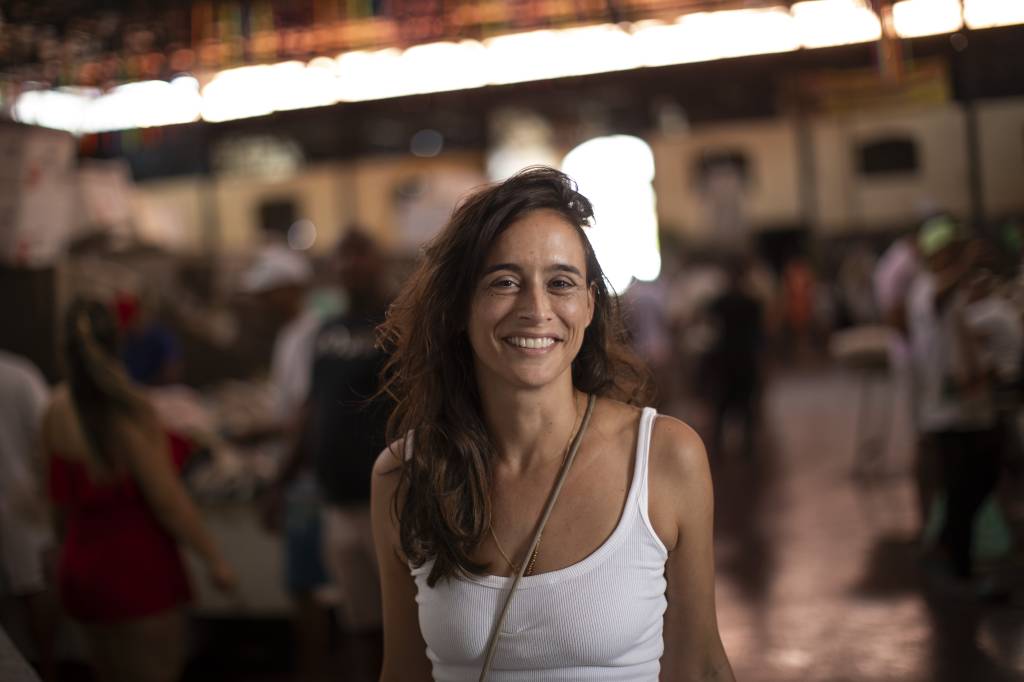 “Paixão sem cuidado não se sustenta”: como Bel Coelho adaptou carreira às fases da vida