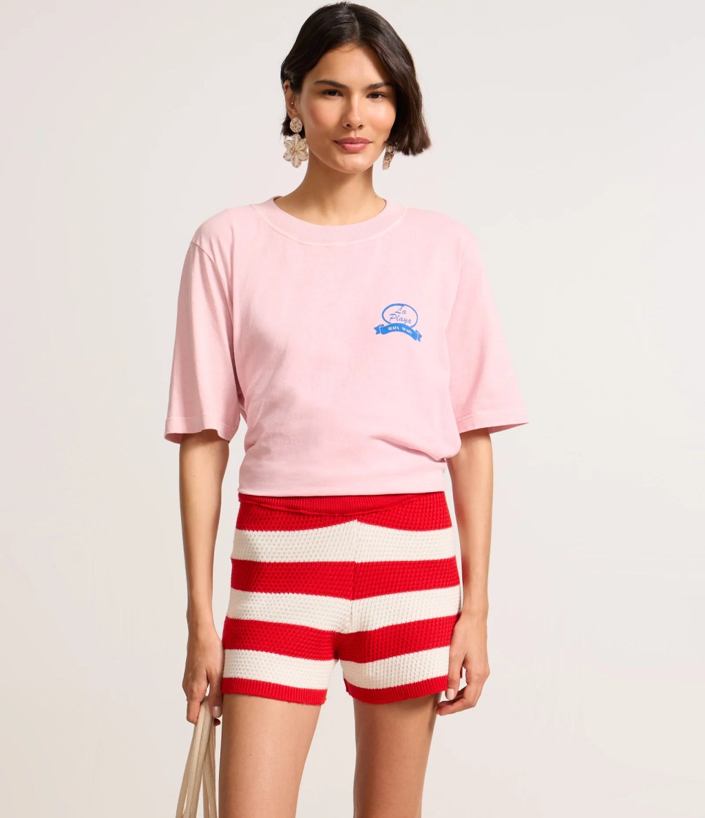 Short curto listrado rosa e branco