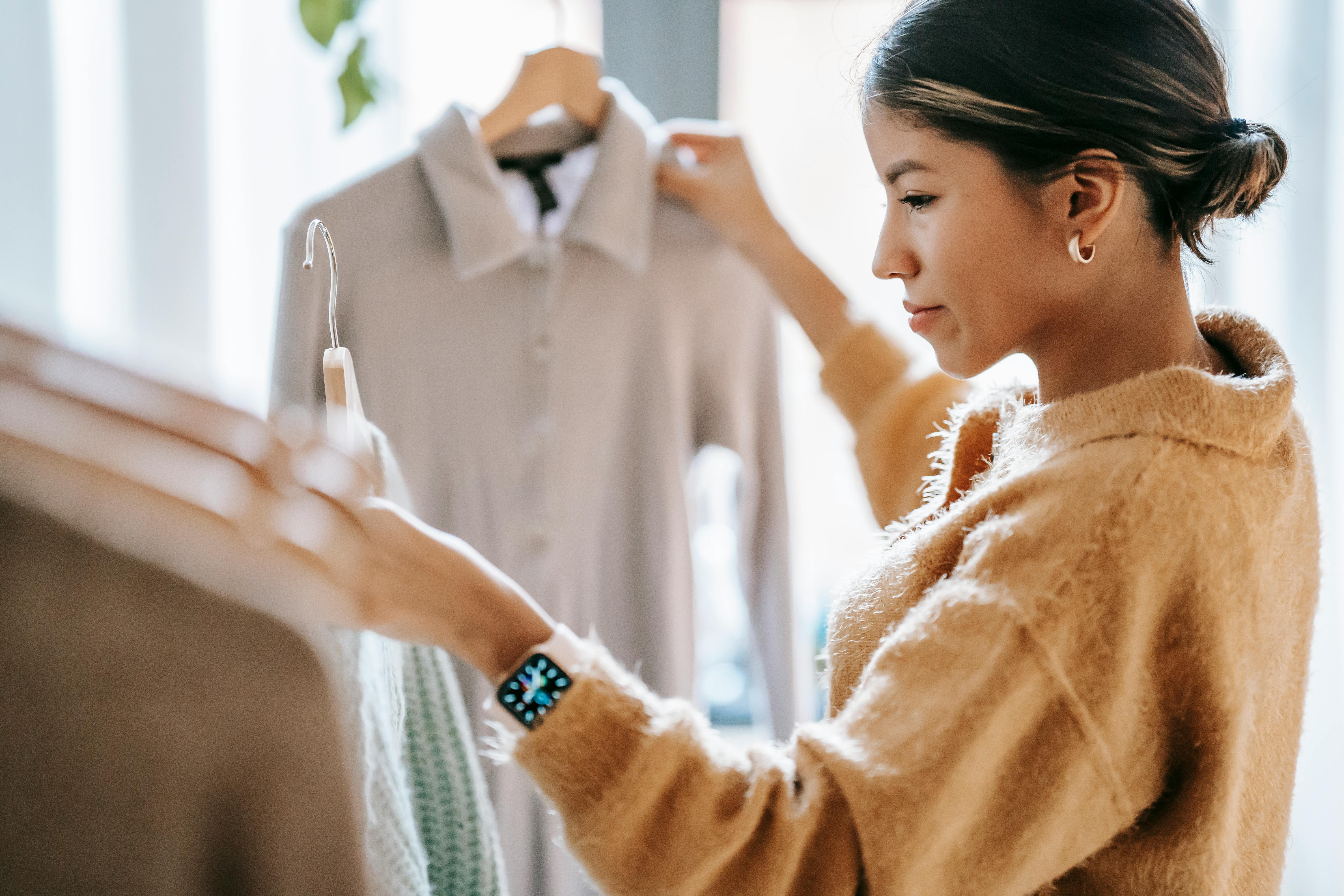 A ascensão do aluguel de roupas para uso casual, impulsionado pela moda circular