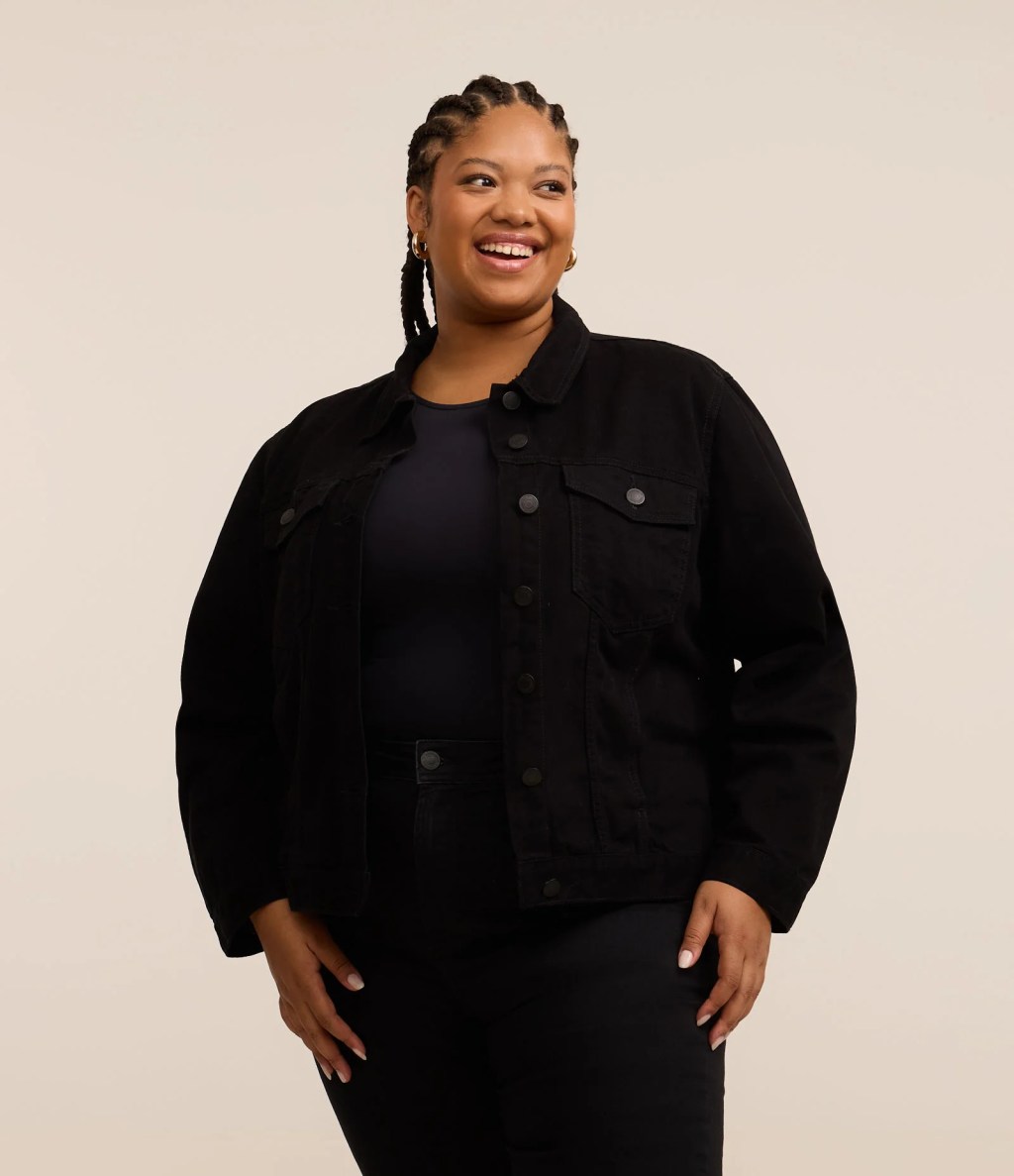 Jaqueta plus size preta